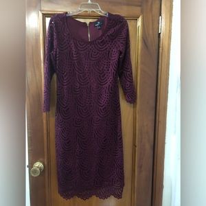 Ronni Nicole wine color lace/lining dress Size 8